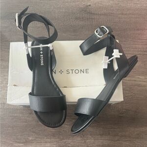 Sun + Stone Flat Strappy Sandals 🖤